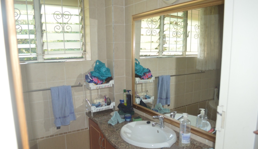 5 Bedroom Property for Sale in Wilkoppies North West